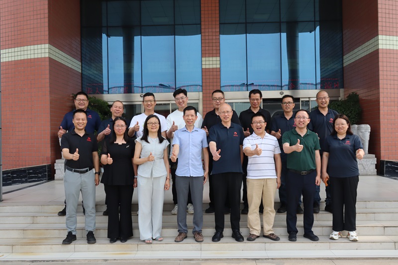 正恒动力携手西华大学 举行校企合作交流座谈会