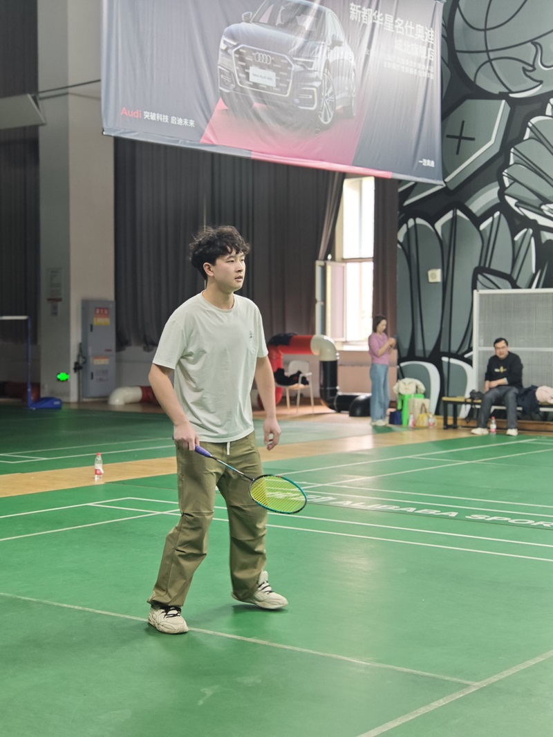 正恒动力首届羽毛球赛 (3)